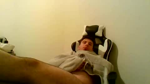 cheddarbob93695 online show from November 17, 8:50 am