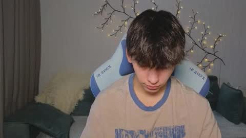 LUCASRYANPVT IS OPEN online show from March 3, 4:31 am