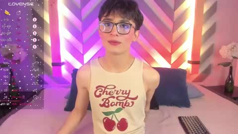 Snapshot of cherryy_boy chatting on February 20, 7:19 pm Matias online show from February 20, 7:19 pm