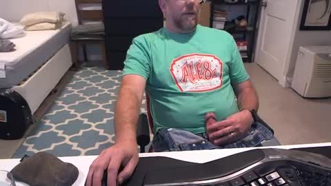 chesbayboy online show from October 9, 4:01 pm