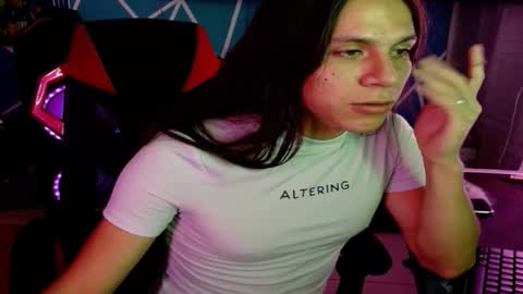 chico_explosivo online show from October 11, 10:25 pm