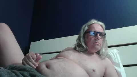 chiguitar online show from October 15, 2:35 pm