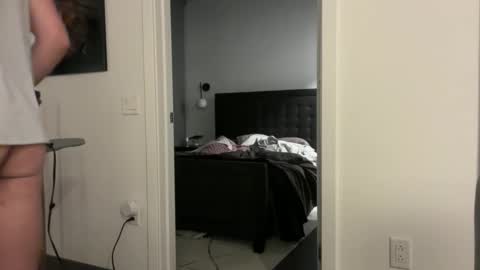 ChiGuy841 online show from April 20, 1:30 am