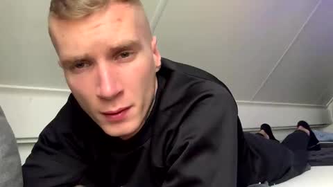 Johnny online show from December 2, 9:55 am