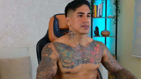 chris reilly online show from January 31, 11:13 pm