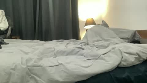 chriscles online show from November 21, 12:09 am