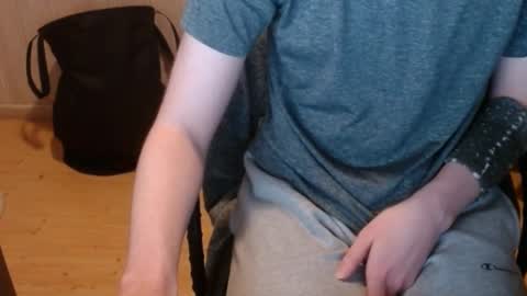 Snapshot of chriser_xxx chatting on January 2, 10:55 pm chriser_xxx online show from January 2, 10:55 pm