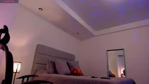 chrismorgan24 online show from March 18, 12:35 am