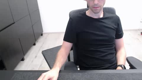 christianblck online show from November 9, 4:55 pm