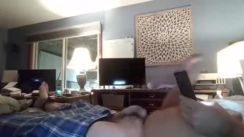 Snapshot of chrisw8121 chatting on October 20, 8:46 pm chrisw8121 online show from October 20, 8:46 pm