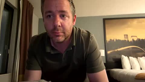 Snapshot of chrisw8121 chatting on December 25, 8:07 am chrisw8121 online show from December 25, 8:07 am