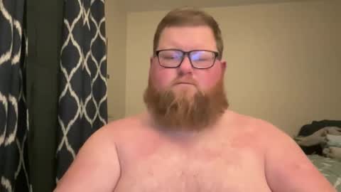 chubbsguy92 online show from December 17, 12:40 am