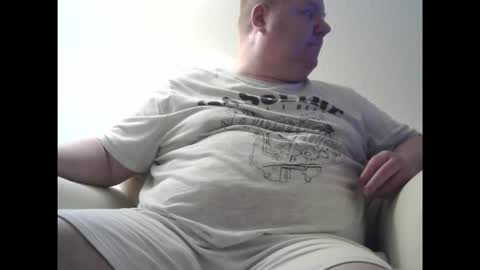 Snapshot of chubby_david chatting on September 22, 9:14 pm chubby_david online show from September 22, 9:14 pm