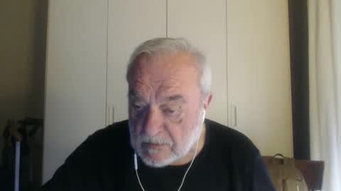Snapshot of ciaoamoremio4 chatting on February 12, 12:22 pm ciaoamoremio4 online show from February 12, 12:22 pm