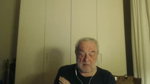 Snapshot of ciaoamoremio4 chatting on February 23, 7:14 pm ciaoamoremio4 online show from February 23, 7:14 pm