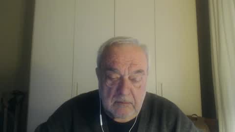 Snapshot of ciaoamoremio4 chatting on February 18, 1:33 pm ciaoamoremio4 online show from February 18, 1:33 pm