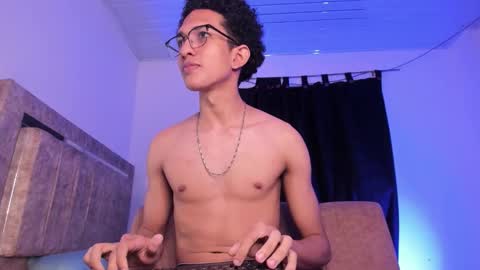 cj_davis1 online show from February 10, 3:55 am