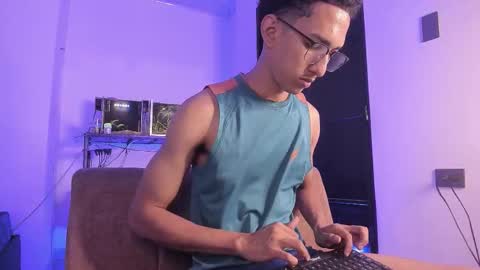 cj_davis1 online show from November 7, 8:28 am