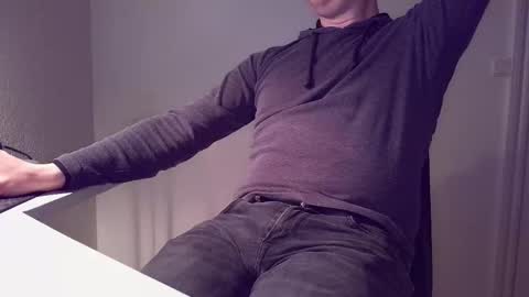 clamshive7 online show from February 5, 4:03 pm