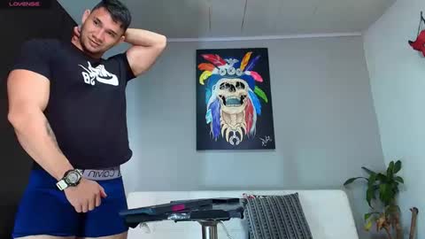 Juanpaindependent model online show from December 6, 9:35 pm