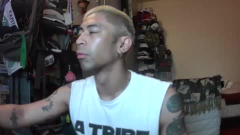 clarro online show from April 4, 11:57 pm