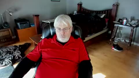 Snapshot of cloudalert62 chatting on February 13, 10:33 pm cloudalert62 online show from February 13, 10:33 pm