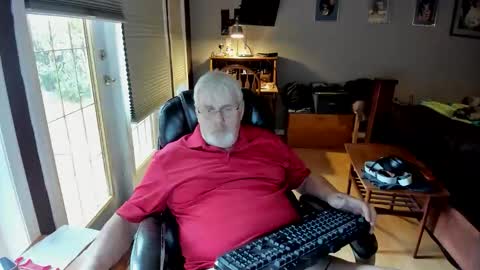 Snapshot of cloudalert62 chatting on October 31, 7:50 pm cloudalert62 online show from October 31, 7:50 pm