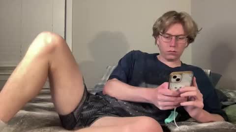 Clyde Austin online show from April 10, 2:18 am