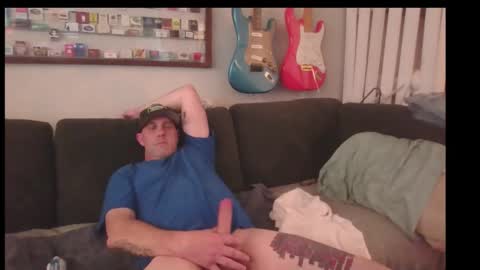 Snapshot of coconut13 chatting on October 3, 10:37 pm coconut13 online show from October 3, 10:37 pm