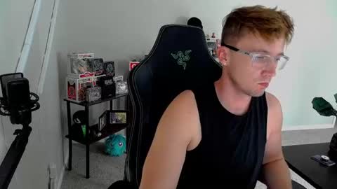 Snapshot of codyt1016 chatting on September 26, 5:10 pm codyt1016 online show from September 26, 5:10 pm
