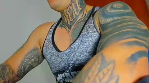 Snapshot of colombian_monster_cock chatting on September 22, 1:38 am camilo online show from September 22, 1:38 am
