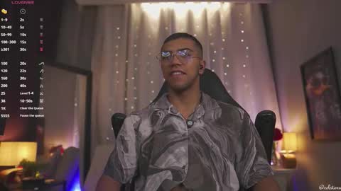 colstorw_ online show from February 21, 10:49 am