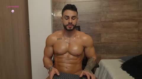 connor_h1 online show from February 3, 6:16 am