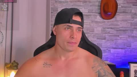 Connor Smith online show from November 18, 12:14 am