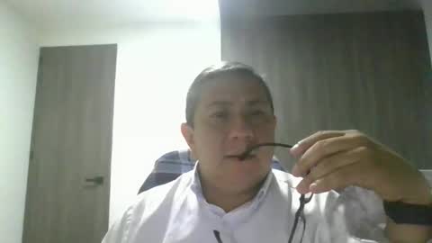 Fer online show from October 22, 3:43 am