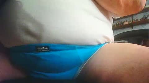 Snapshot of coquin375 chatting on October 21, 5:43 am coquin375 online show from October 21, 5:43 am