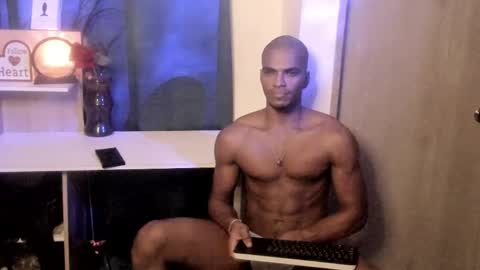 CoreyGlover online show from April 23, 10:20 am