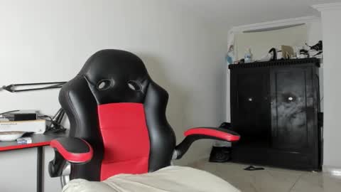 Corvis Xnc0012 online show from February 24, 11:21 am