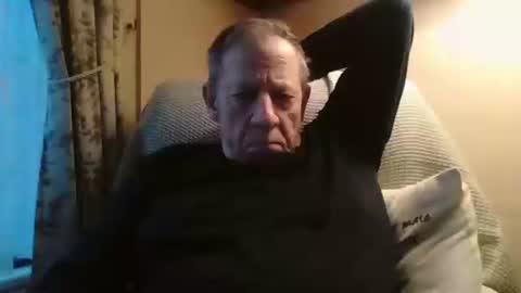 courieral1 online show from February 5, 8:10 am