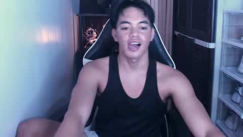 Snapshot of crazyasiancum chatting on February 12, 11:51 am Zion online show from February 12, 11:51 am