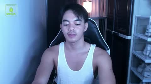 Snapshot of crazyasiancum chatting on December 7, 10:12 am Zion online show from December 7, 10:12 am