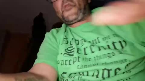 crazytrain1981 online show from October 23, 7:01 am