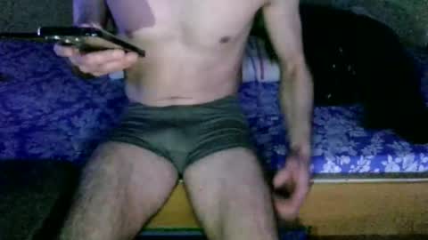 cristianrr184034 online show from December 8, 7:22 pm