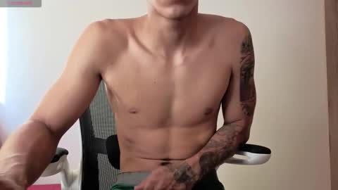 cristopher23  online show from March 20, 12:09 pm