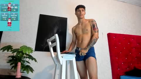 cristopher23  online show from December 19, 8:34 pm