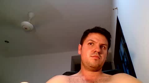 cristopher3042 online show from March 17, 11:07 pm