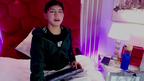 Cristopher  online show from March 17, 8:11 pm