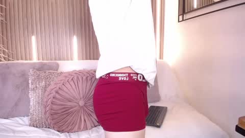 Cristopher  online show from April 6, 9:15 pm