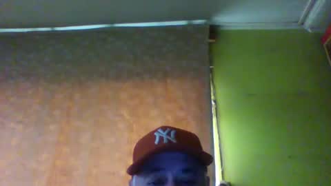 crmperez online show from November 16, 9:50 pm