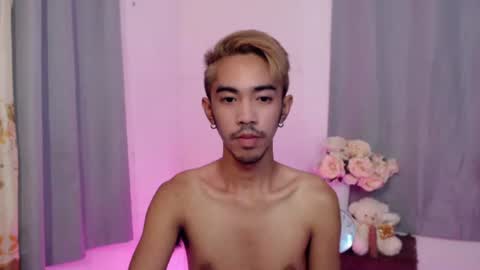 crocodale online show from October 29, 4:10 pm